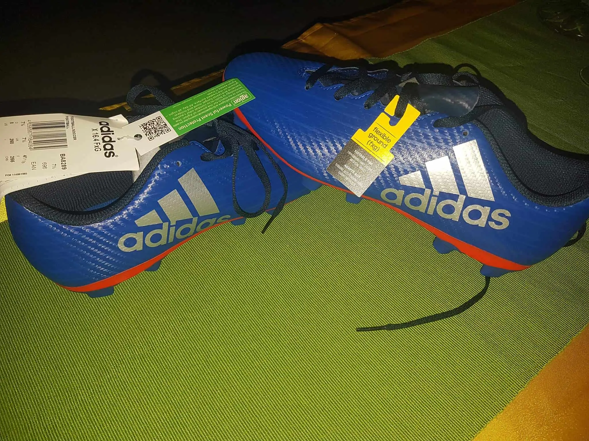 Chaussures de foot adidas