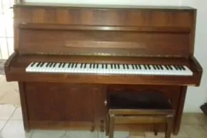 A vendre Piano à queue