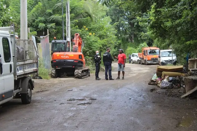 habitat-indigne-quartier-cetam-demolition-cases-tole-terrain-proprietaire-hospitalise