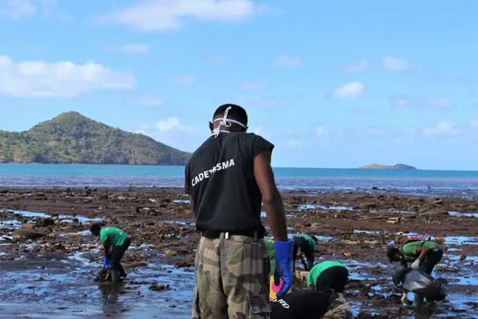 volontaires-jeunes-cadets-rsma-service-mangroves-mayotte