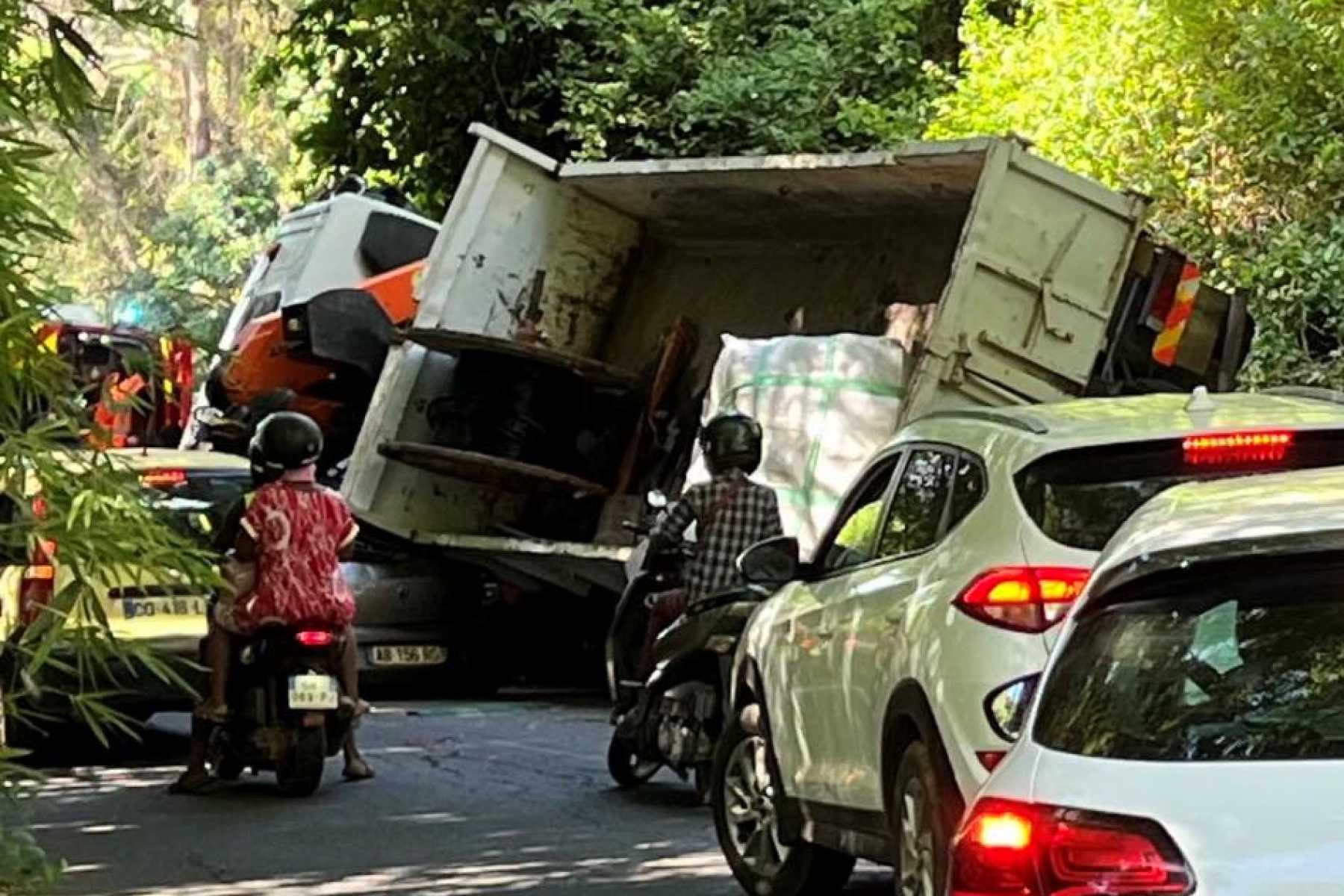 accident-a-vahibe-apres-le-malaise-dun-chauffeur-de-camion