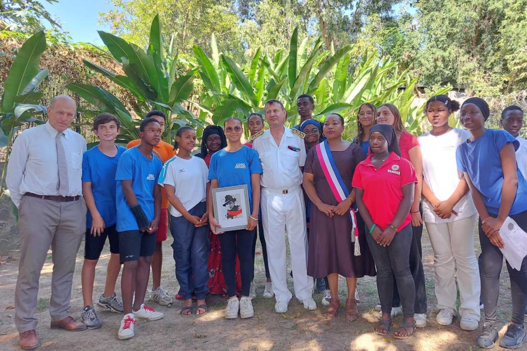 une-ceremonie-en-hommage-a-jean-moulin-au-college-de-labattoire