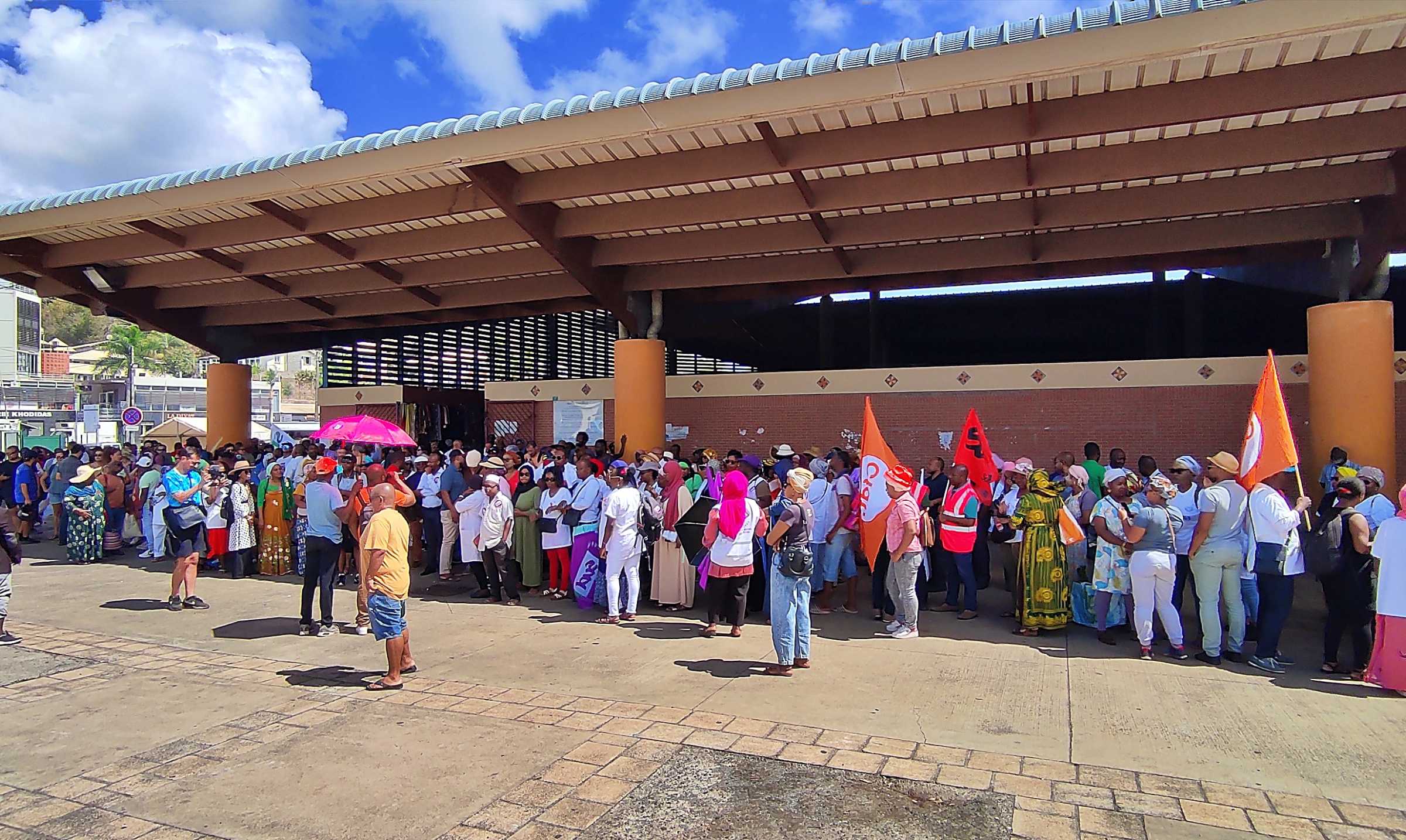 une-manifestation-des-agents-publics-pour-denoncer-les-conditions-sur-lile