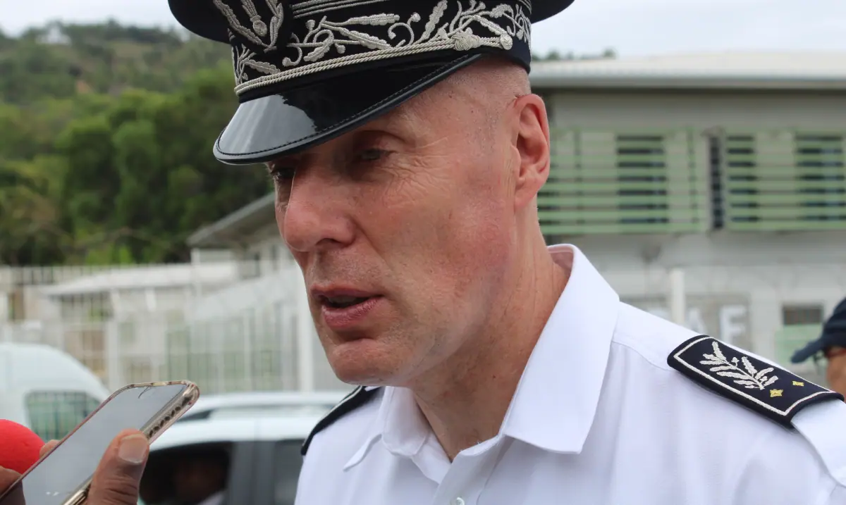 police-le-commissaire-laurent-simonin-quitte-mayotte