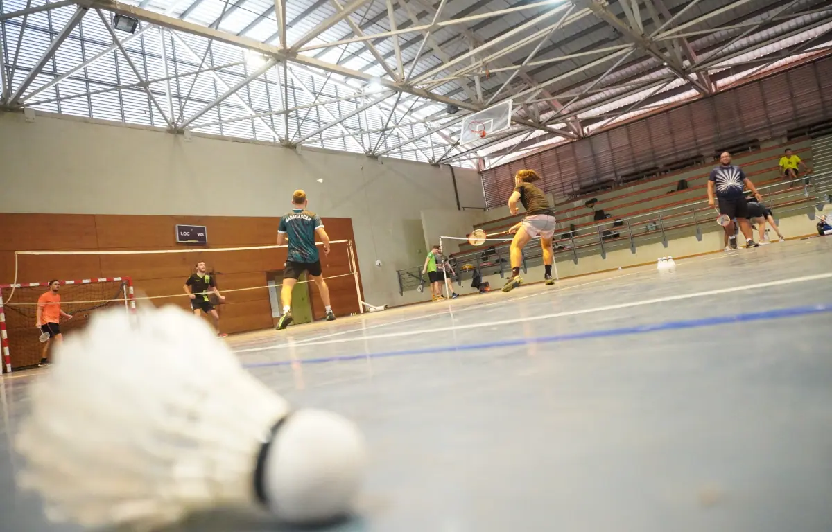 badminton-sport-assez-confidentiel-ici