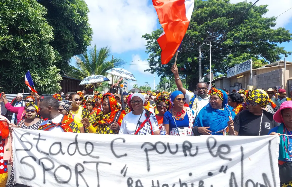 forces-vives-courrier-tardif-laisse-manifestants-leur-faim