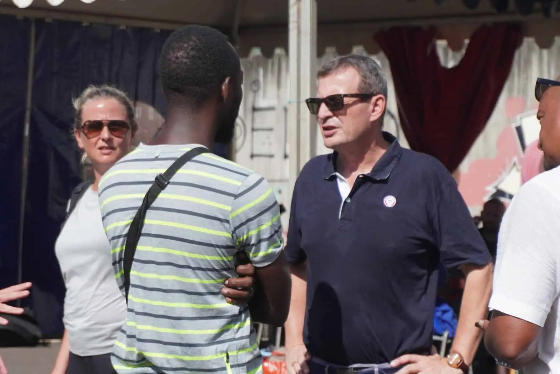 Prefet en visite au camp du stade