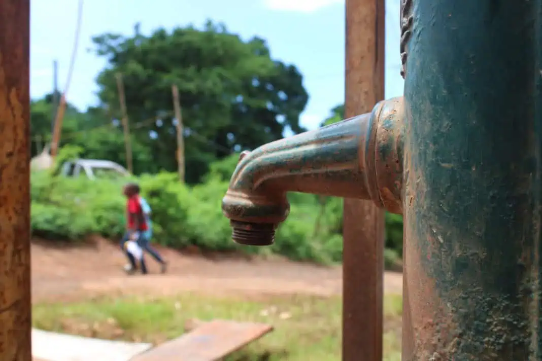 L'eau a dû être coupée dans une grande partie du Sud pour préserver les stocks résiduels des petits réservoirs.