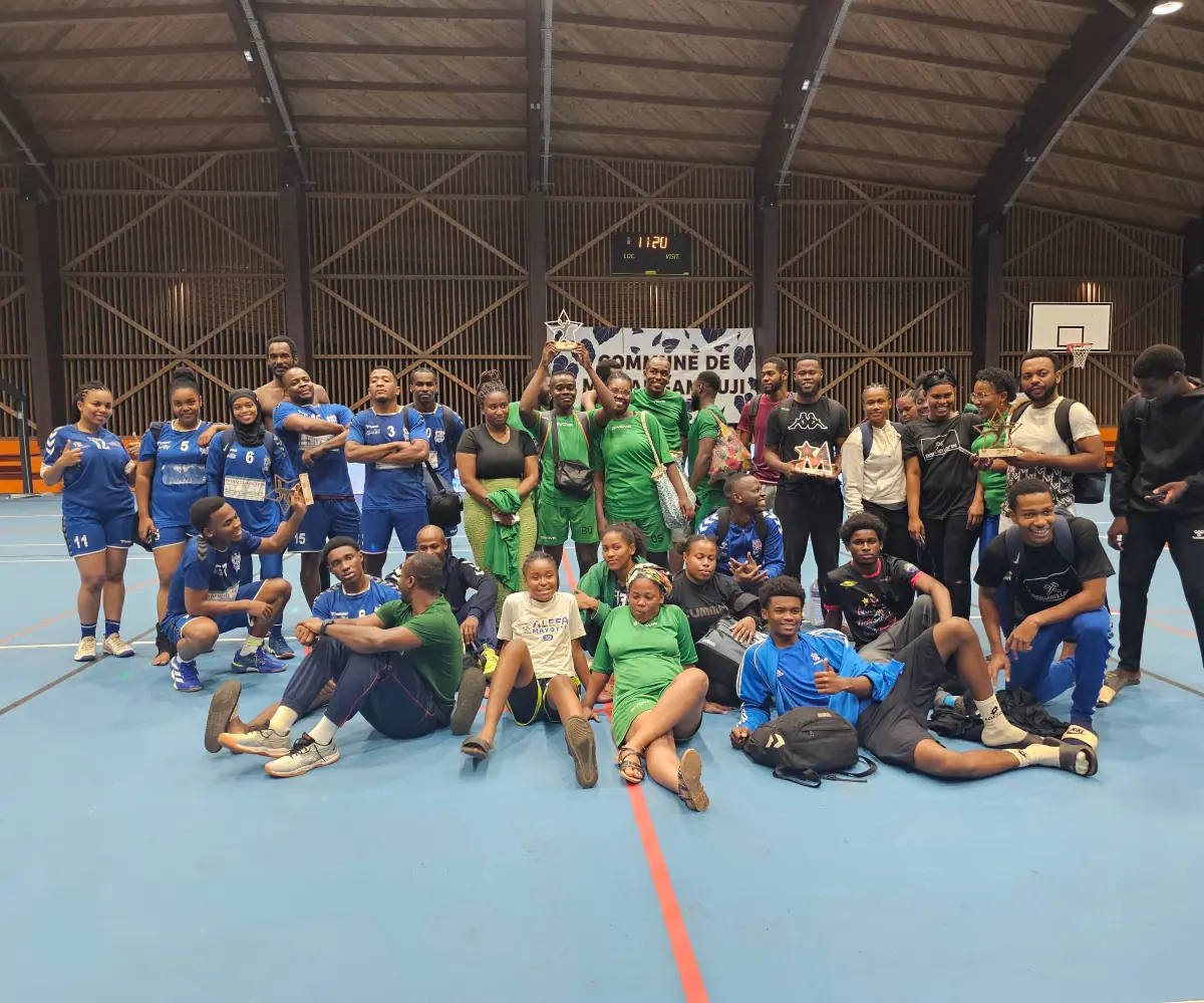 a-mtsangamouji-il-y-avait-du-handball-jusquau-petit-matin