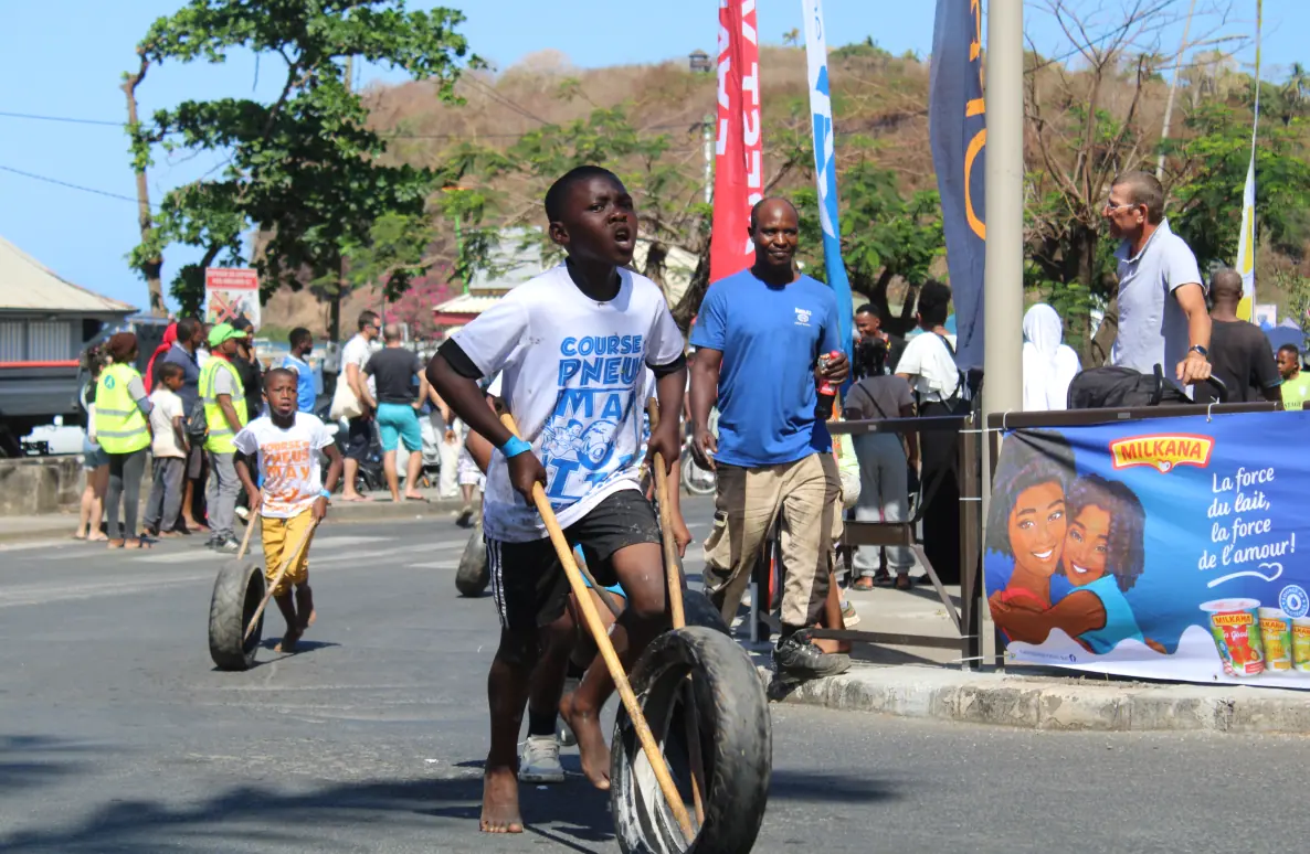 course-de-pneus-un-quarantieme-anniversaire-qui-roule-a-merveille