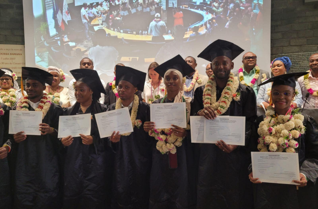 brevet-de-la-jeunesse-les-etudiants-recoivent-leurs-diplomes