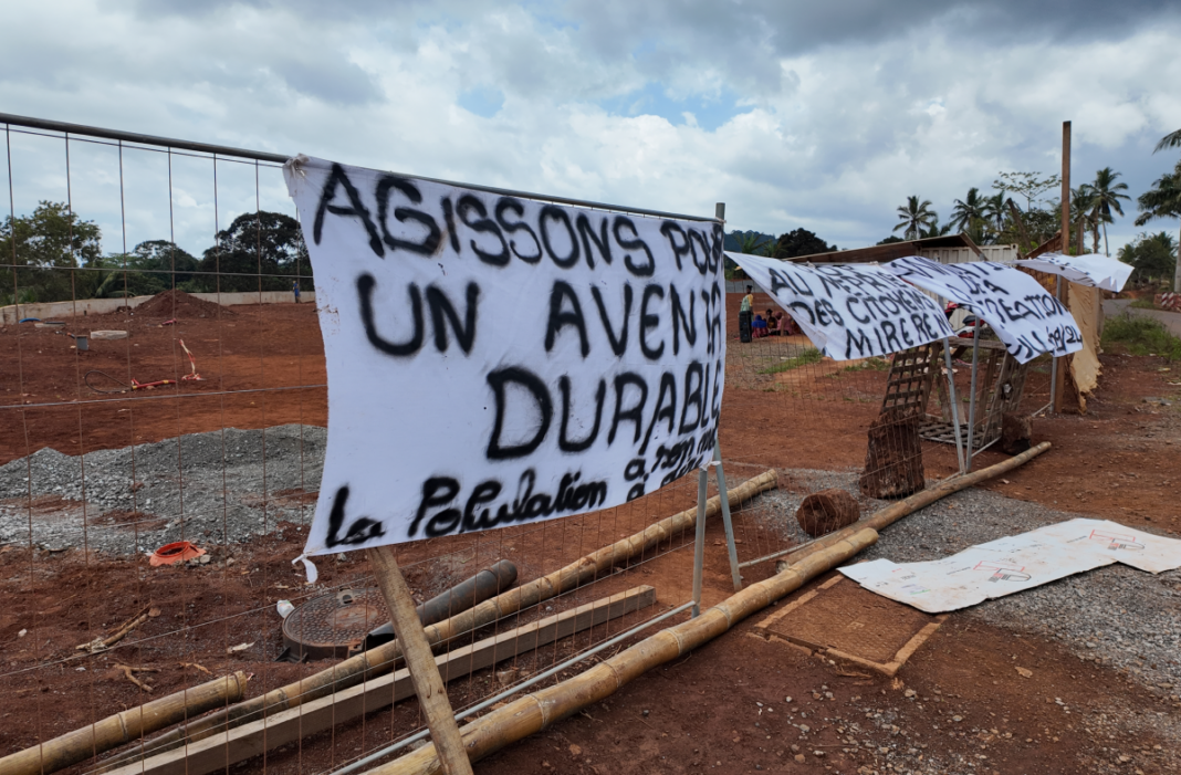 des-habitants-de-mirereni-contre-linstallation-dune-usine-dembouteillage