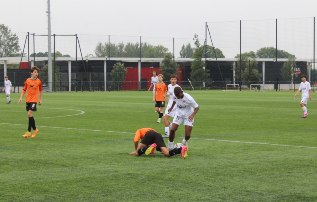 football-arschavine-siradji-rejoint-le-centre-de-formation-de-guingamp