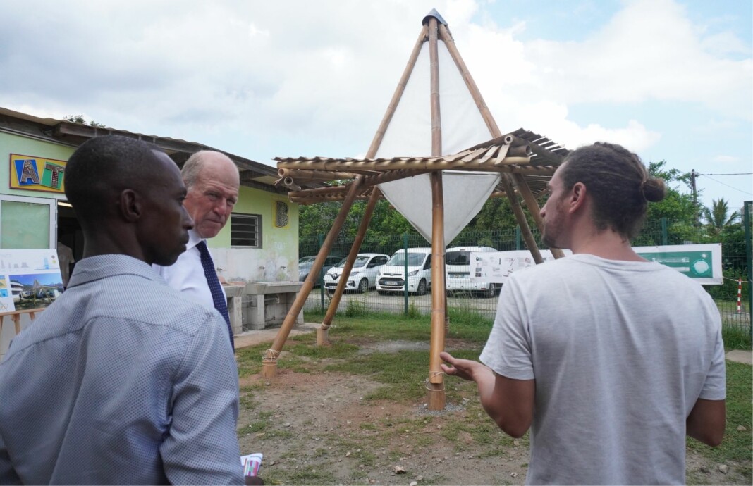 le-lycee-de-chirongui-veut-faire-une-place-au-bambou-dans-lindustrie