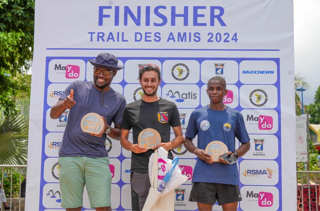 sport-185-coureurs-ont-pris-le-depart-du-trail-des-amis