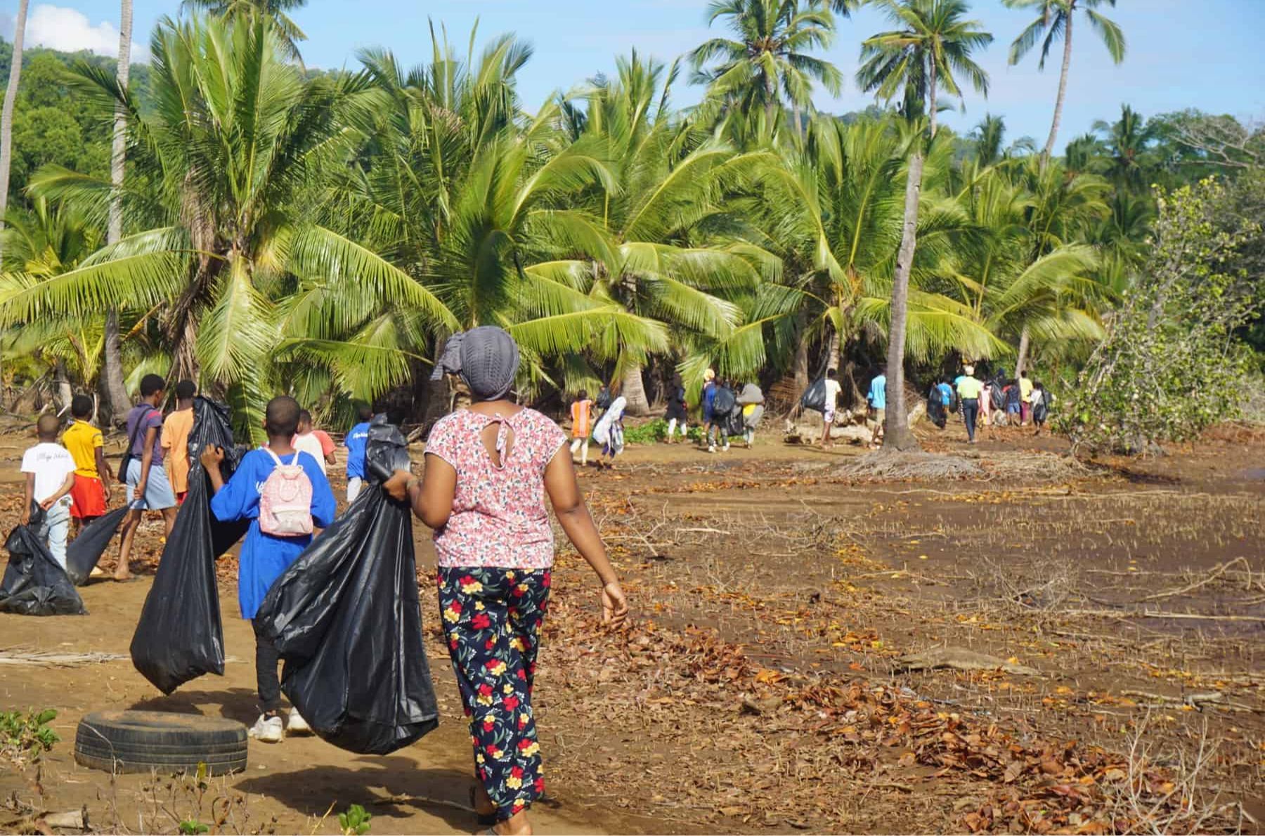 trophees-de-lenvironnement-cinq-structures-qui-protegent-une-ressource-si-precieuse-a-mayotte-leau