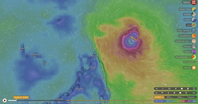 chido-le-branle-bas-de-combat-a-mayotte-avant-larrivee-du-cyclone