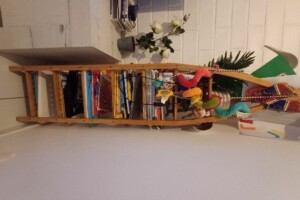 Vend meuble en bois décoratif