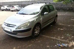 à vendre une peugeot 307  1.6   16 v